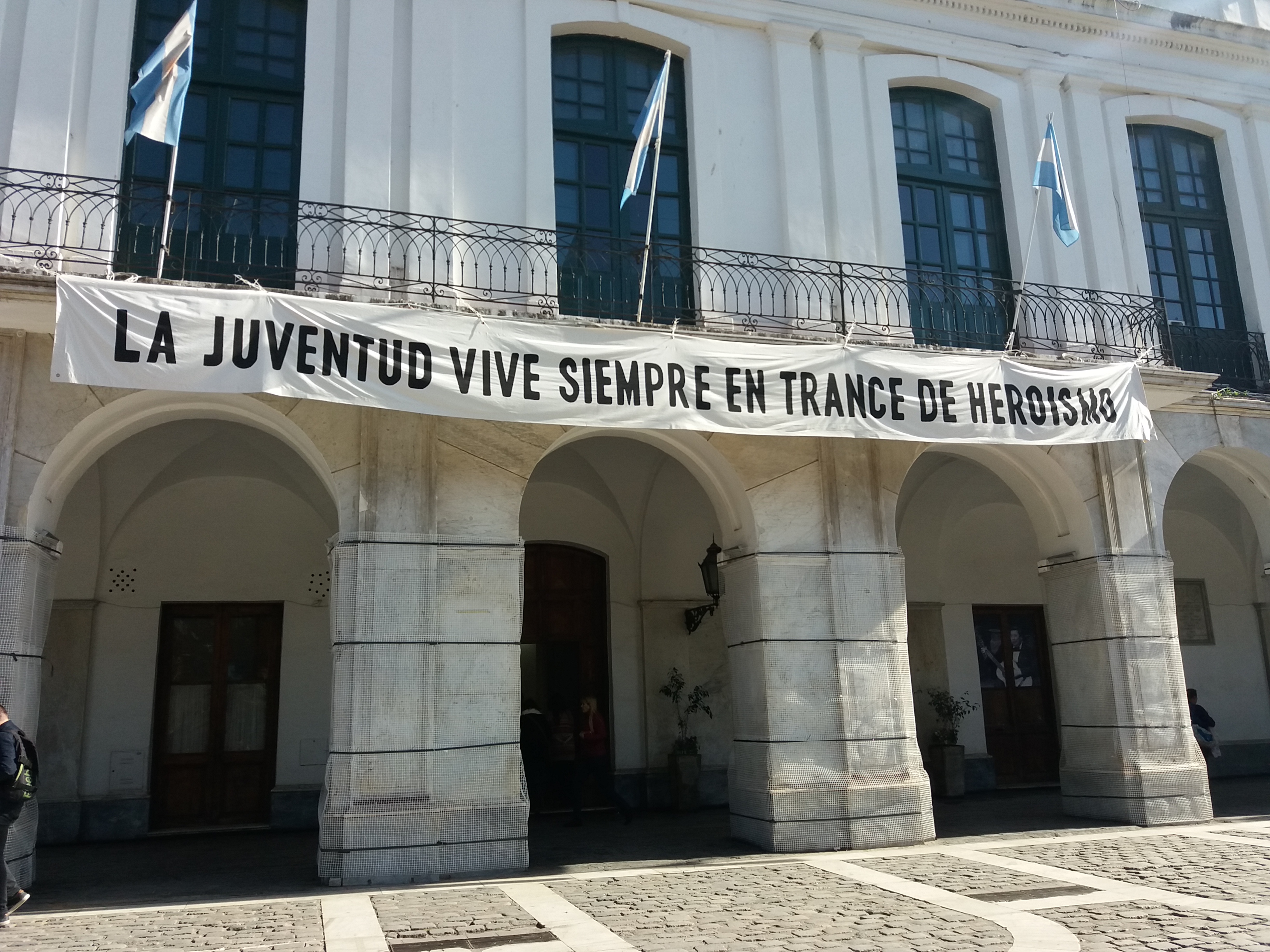 20180710_Plaza San Martin (1).jpg, Córdoba caminando por la cuna del cambio