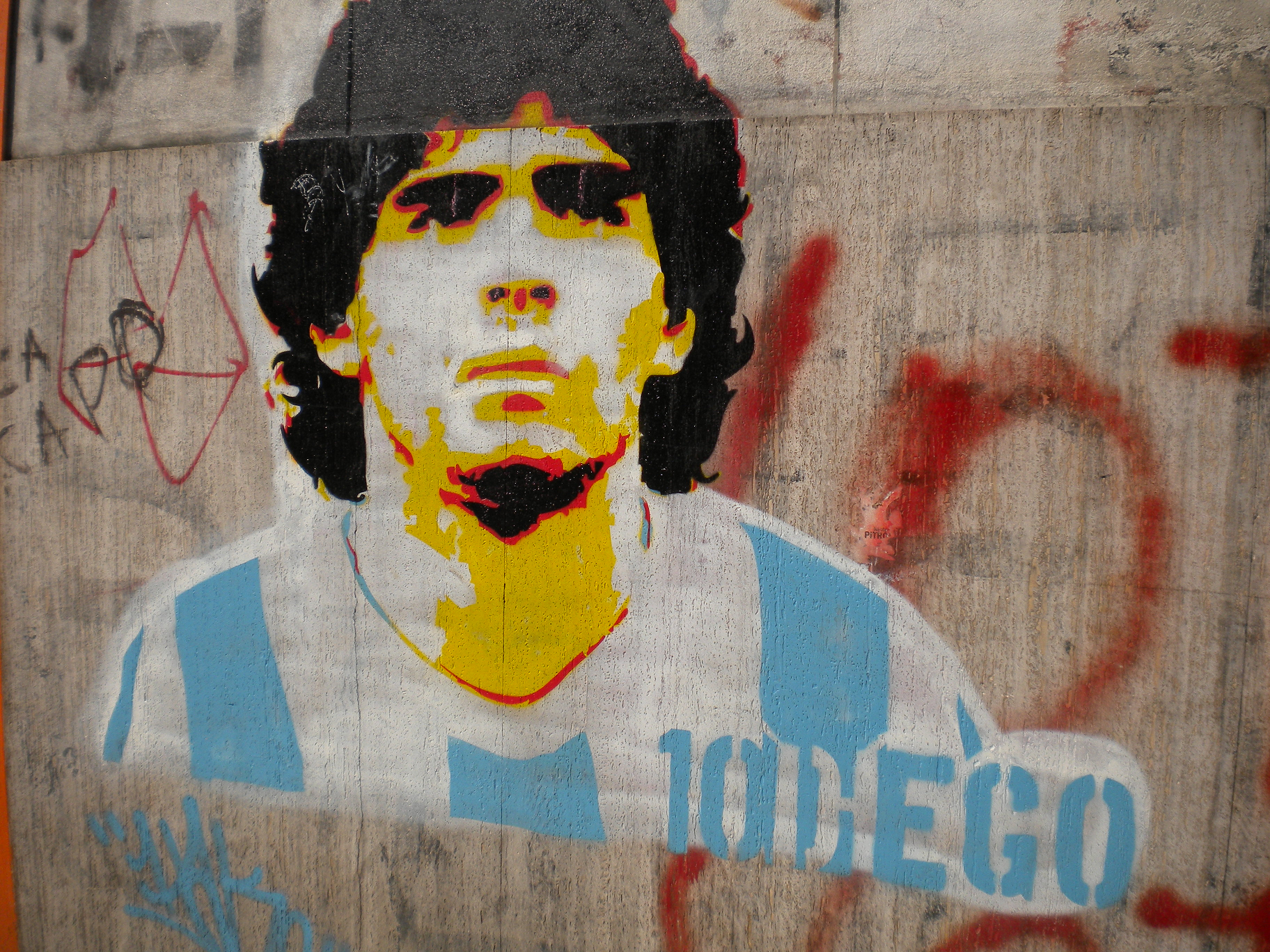 File:Grafiti Diego Maradona.jpg - Wikimedia Commons, murió Diego Armando Maradona